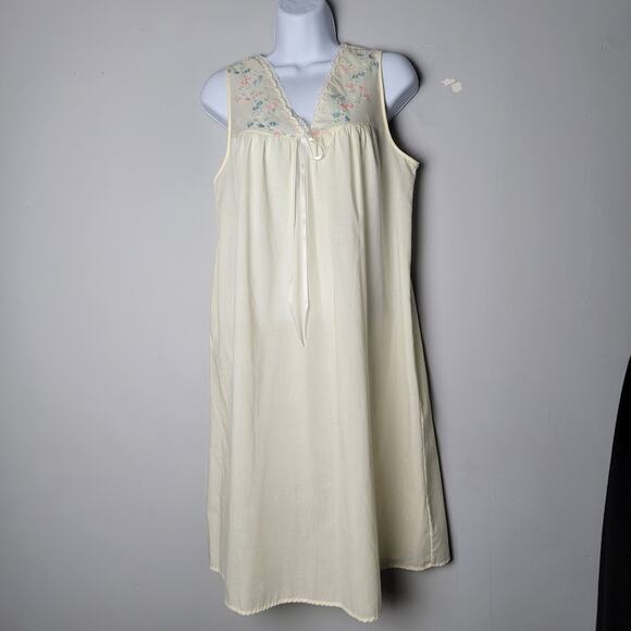 Vintage Lorraine Nightgown Robe Set Small Yellow Floral Embroidered Lace USA - Picture 3 of 10